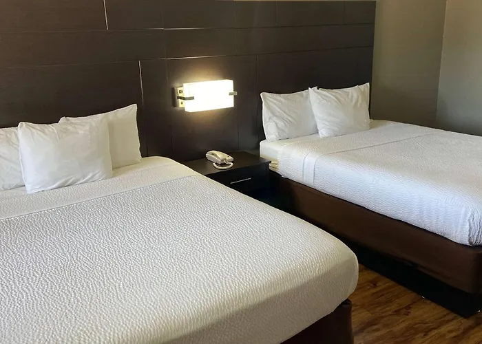Days Inn By Wyndham Tupelo